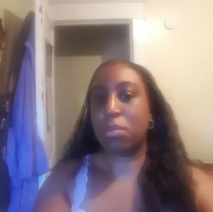 Meet your Posher, Yolanda